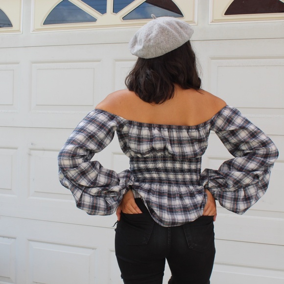 🚨//The Ginger// plaid puff sleeve Blouse - Picture 6 of 8